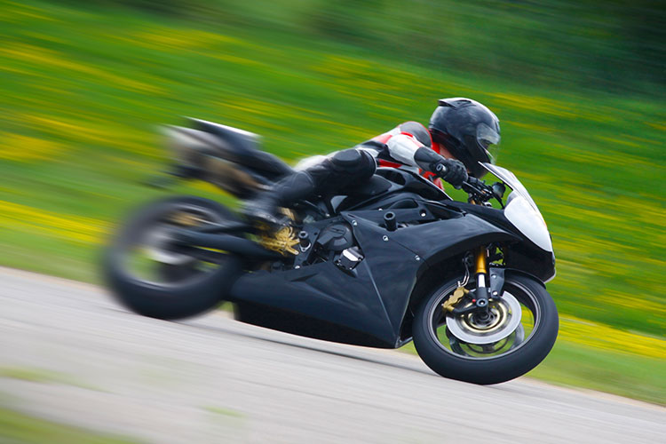 What is the difference between inverted shock absorption and upright shock absorption? 