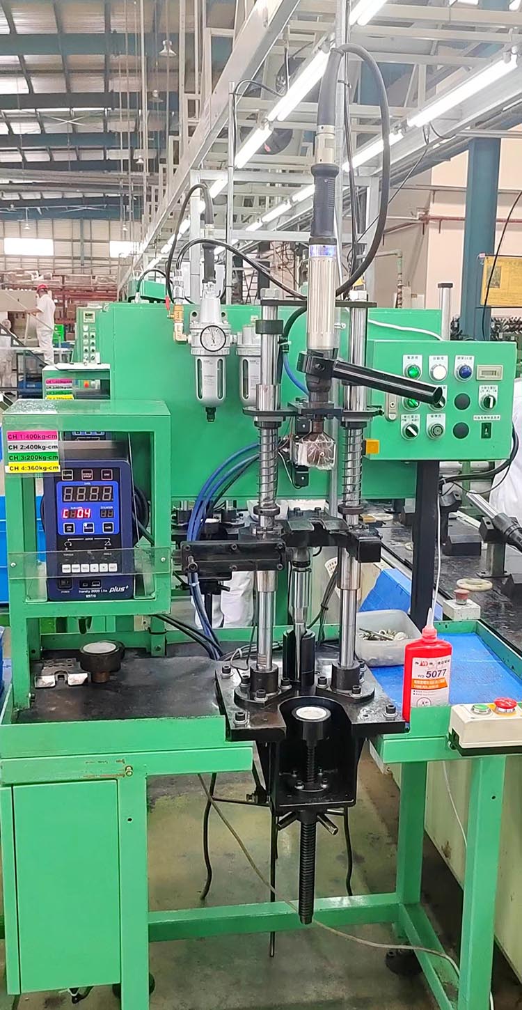 Servo Electric Gun Assembly Machine